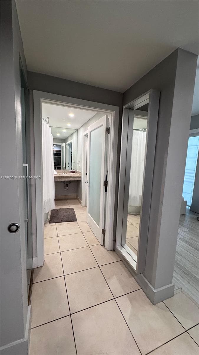 1036 Ocean Dr # B205, Miami Beach FL 33139