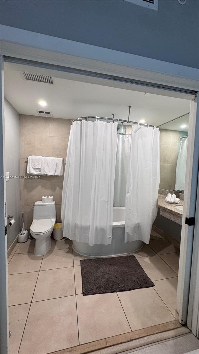 1036 Ocean Dr # B205, Miami Beach FL 33139