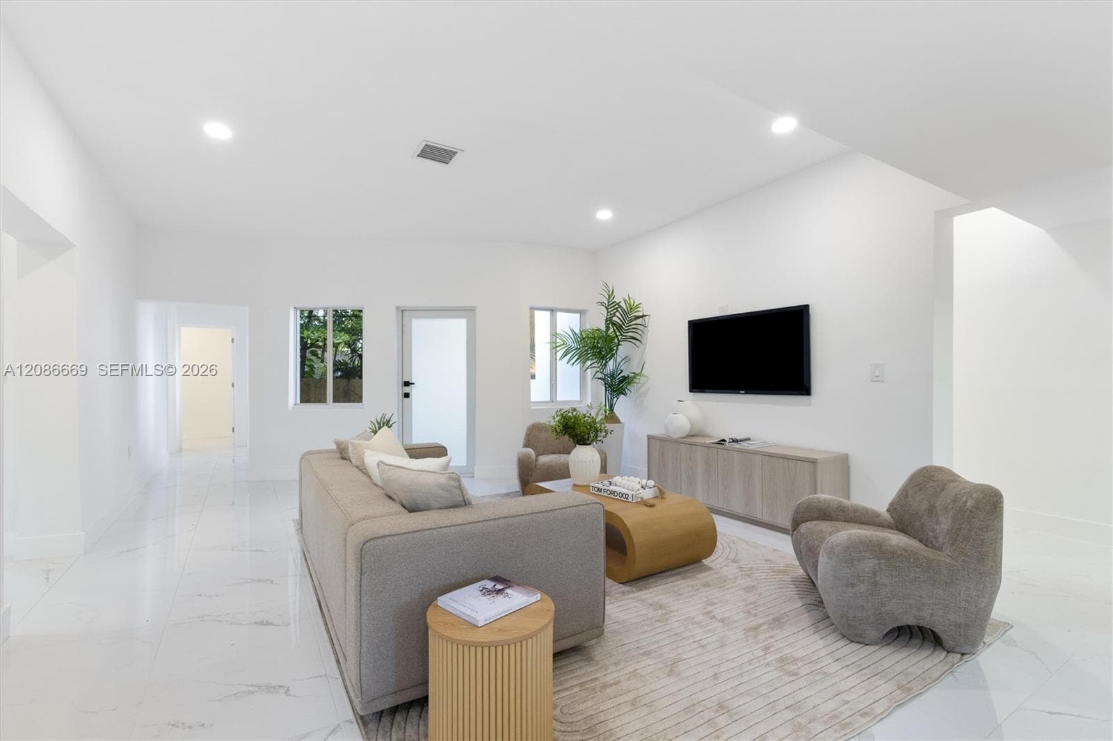 1001 NE 82nd St, Miami FL 33138