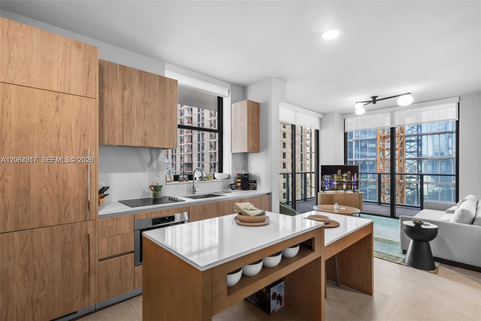 11 NE 6th St # 2207, Miami FL 33132