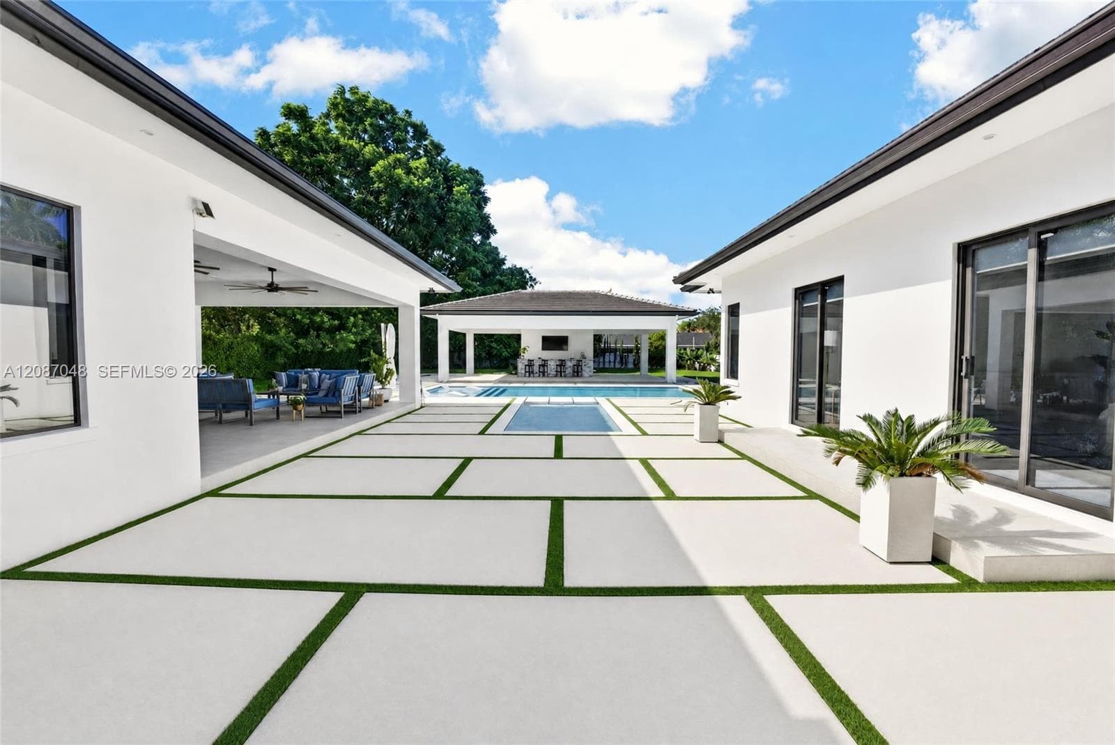 11681 SW 93rd St, Miami FL 33176
