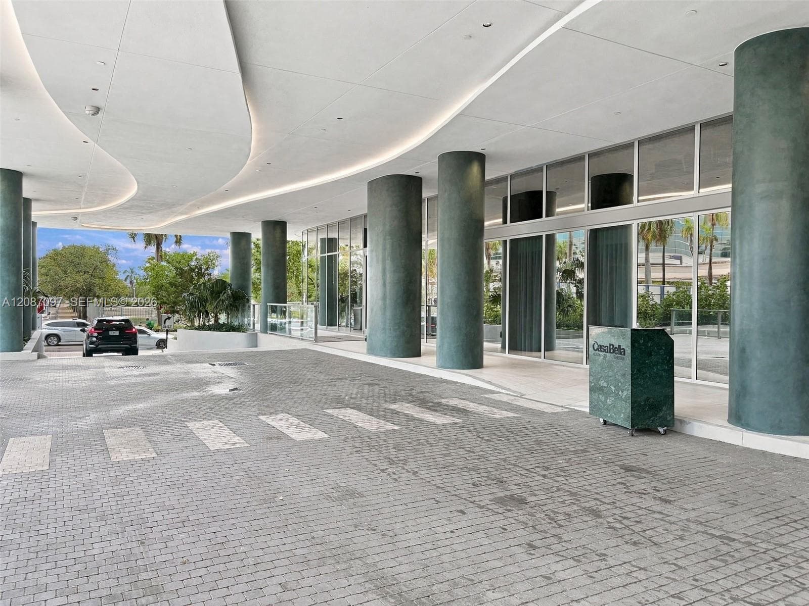 1400 Biscayne Blvd # 1801, Miami FL 33132