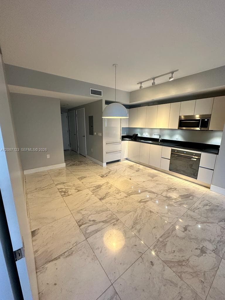 1010 Brickell Ave # 4208, Miami FL 33131