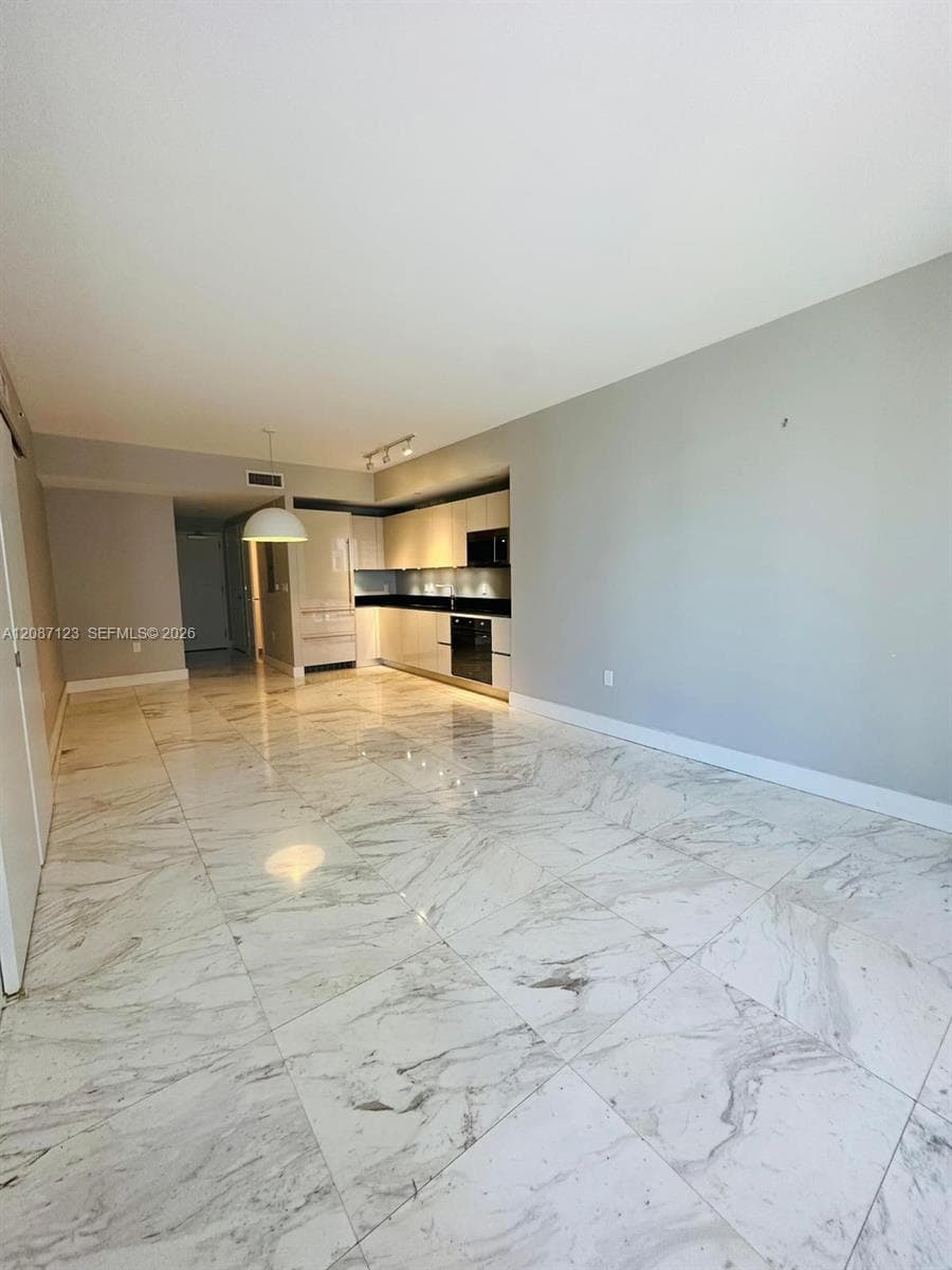 1010 Brickell Ave # 4208, Miami FL 33131