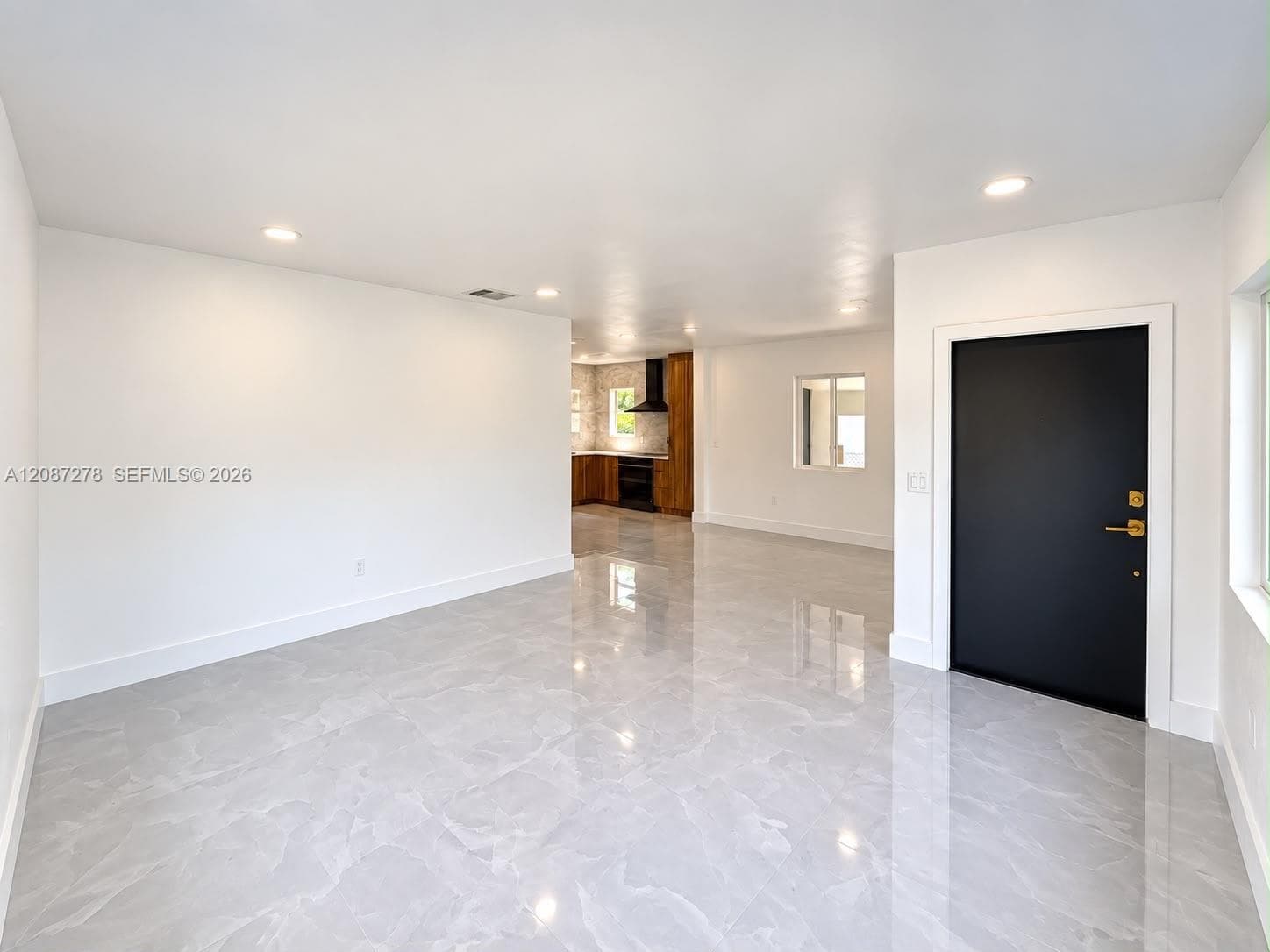 940 NW 67th St, Miami FL 33150