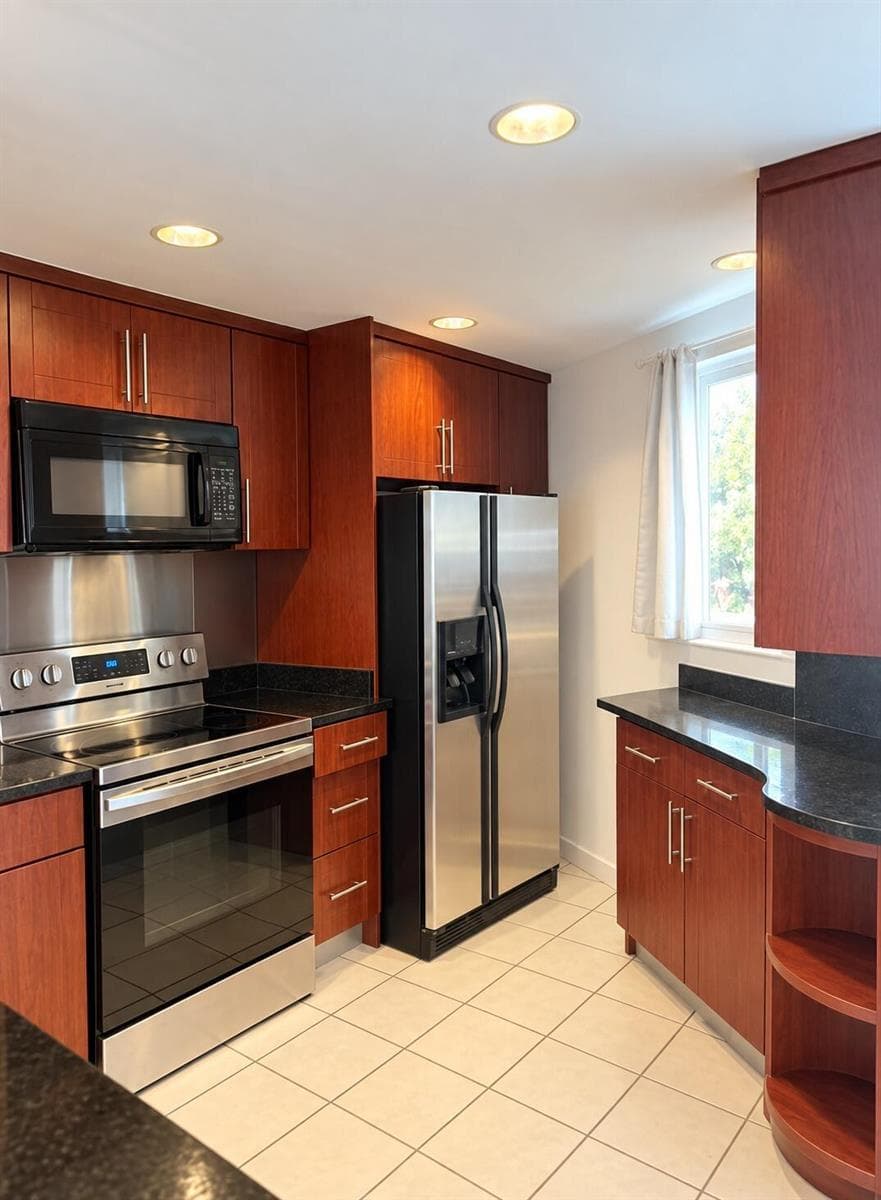 18720 NE 18TH Avenue # 217, Miami FL 33179