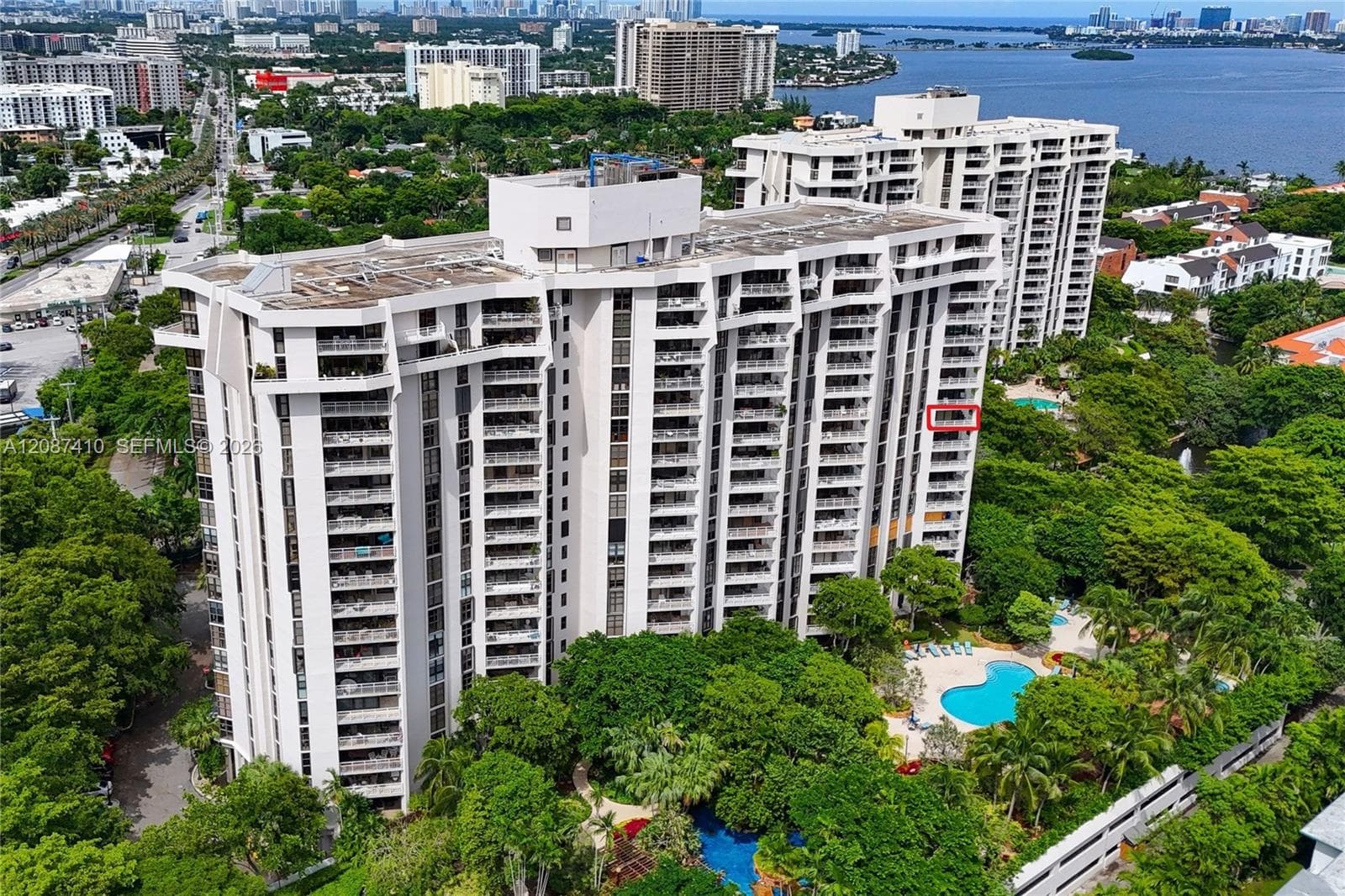 2000 Towerside Ter # 1206, Miami FL 33138