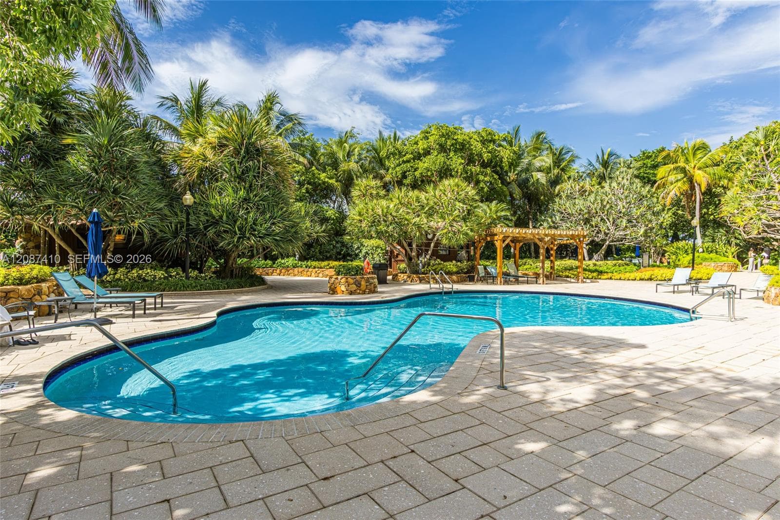 2000 Towerside Ter # 1206, Miami FL 33138