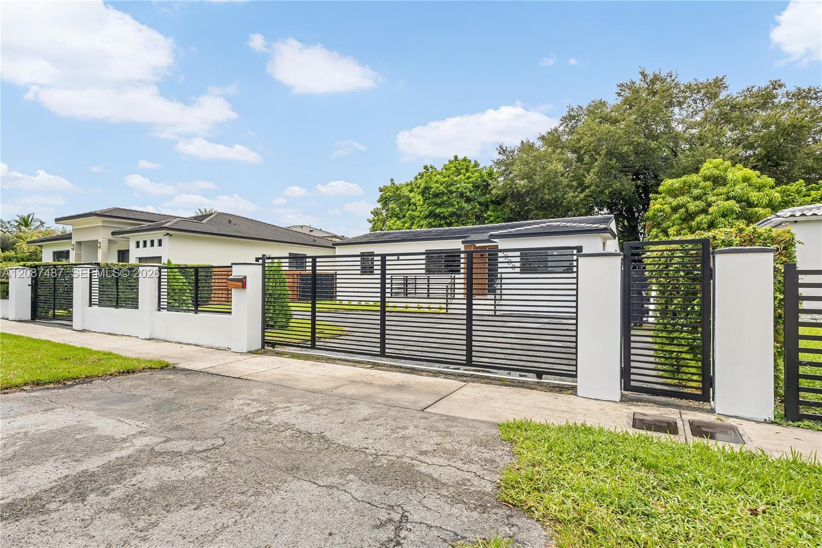 1980 SW 32nd Ave, Miami FL 33145