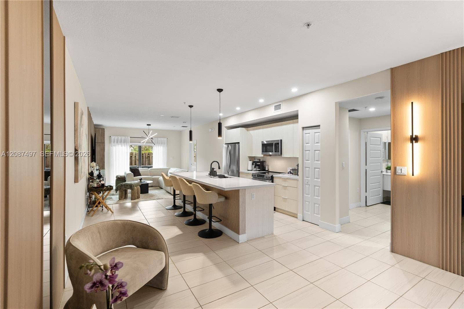 7865 NW 104th Ave # 4, Doral FL 33178