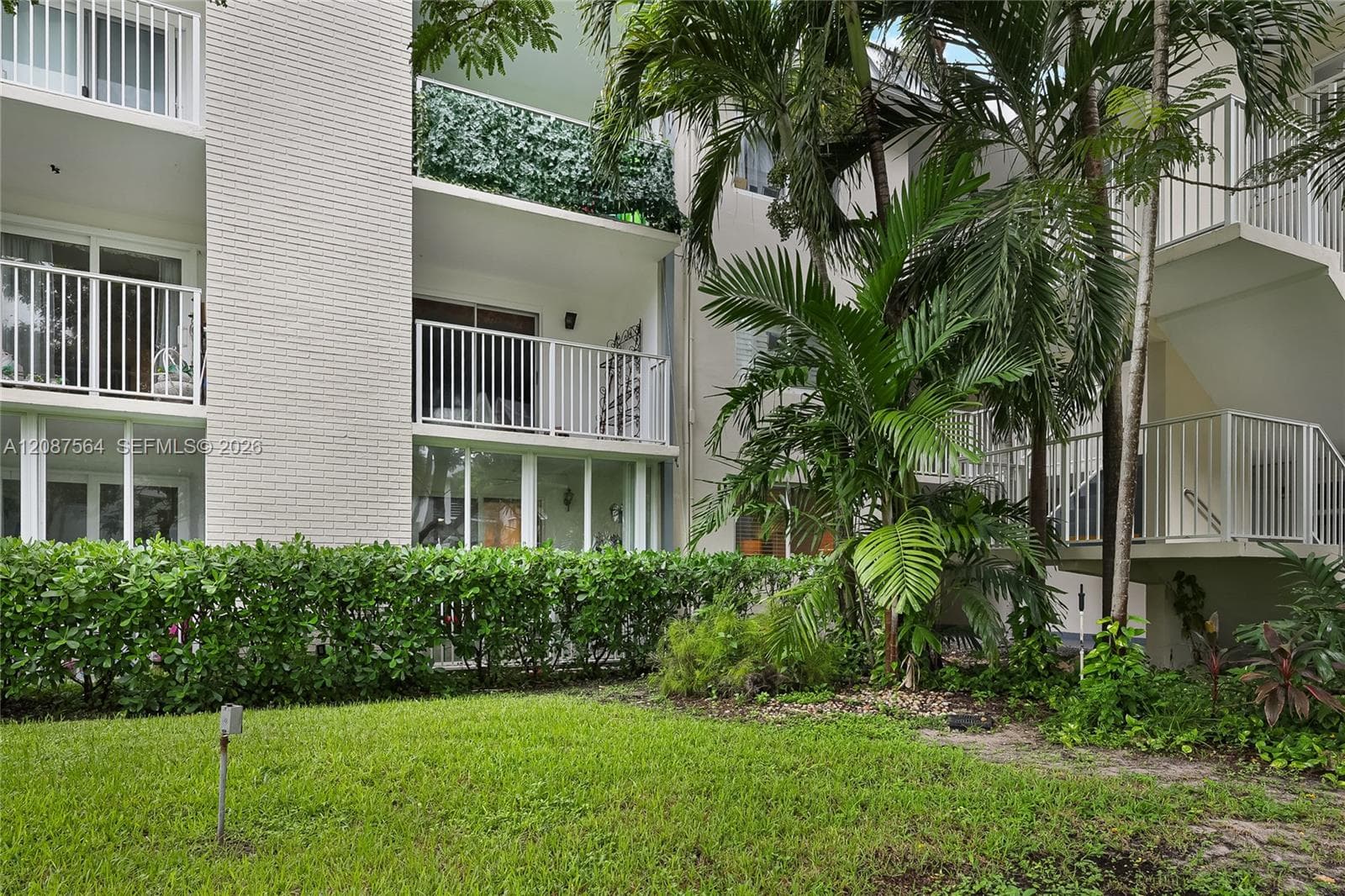 240 Galen Dr # 110, Key Biscayne FL 33149