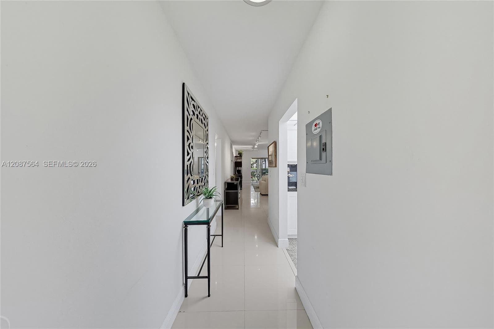 240 Galen Dr # 110, Key Biscayne FL 33149