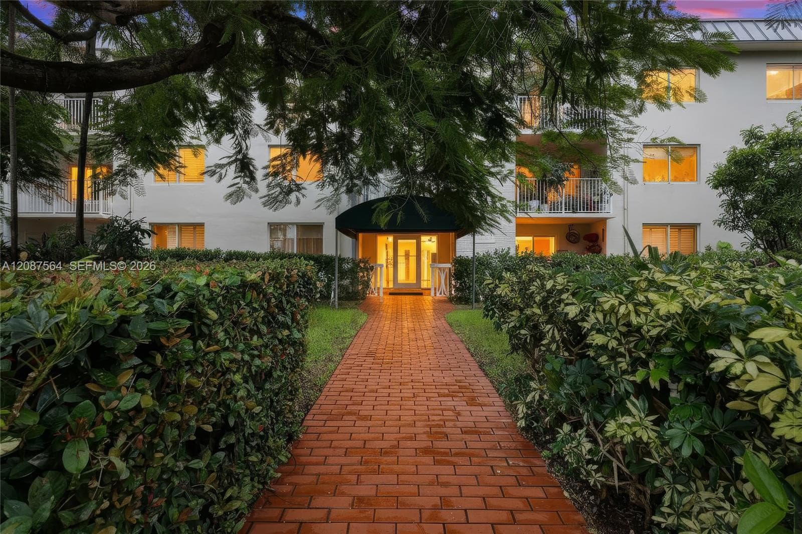 240 Galen Dr # 110, Key Biscayne FL 33149
