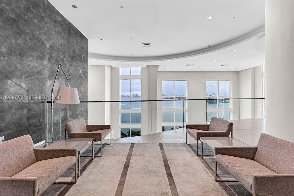 1900 N Bayshore Dr # 5103, Miami FL 33132