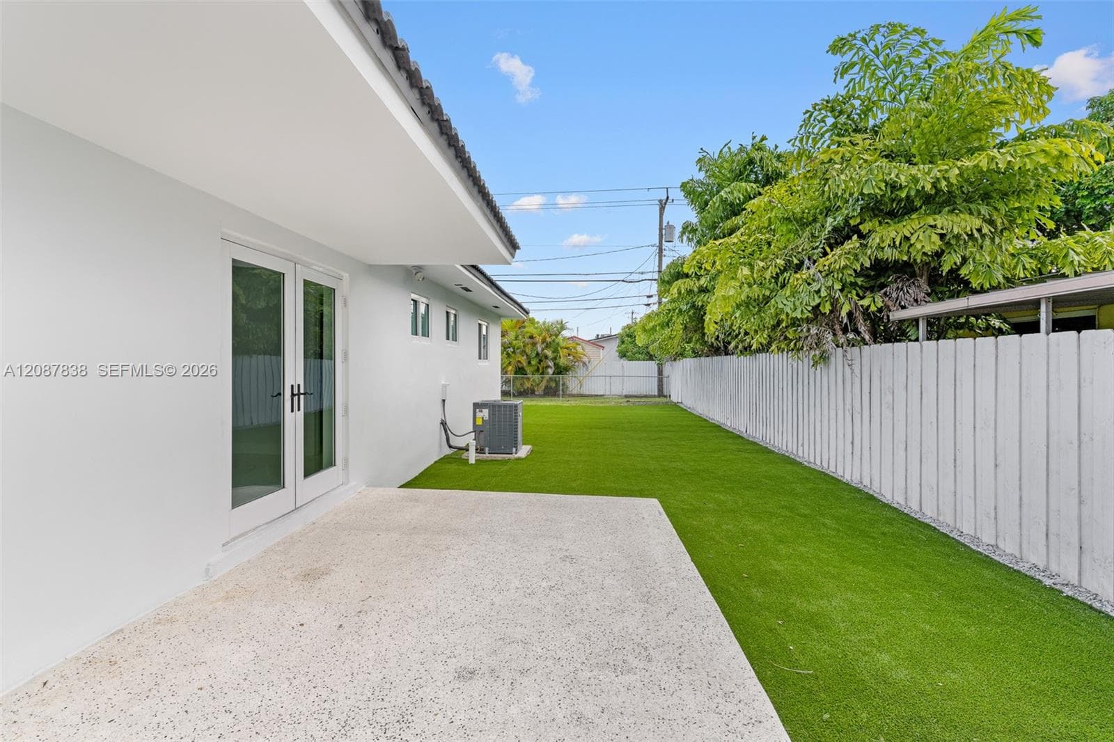 3900 SW 67th Ave, Miami FL 33155