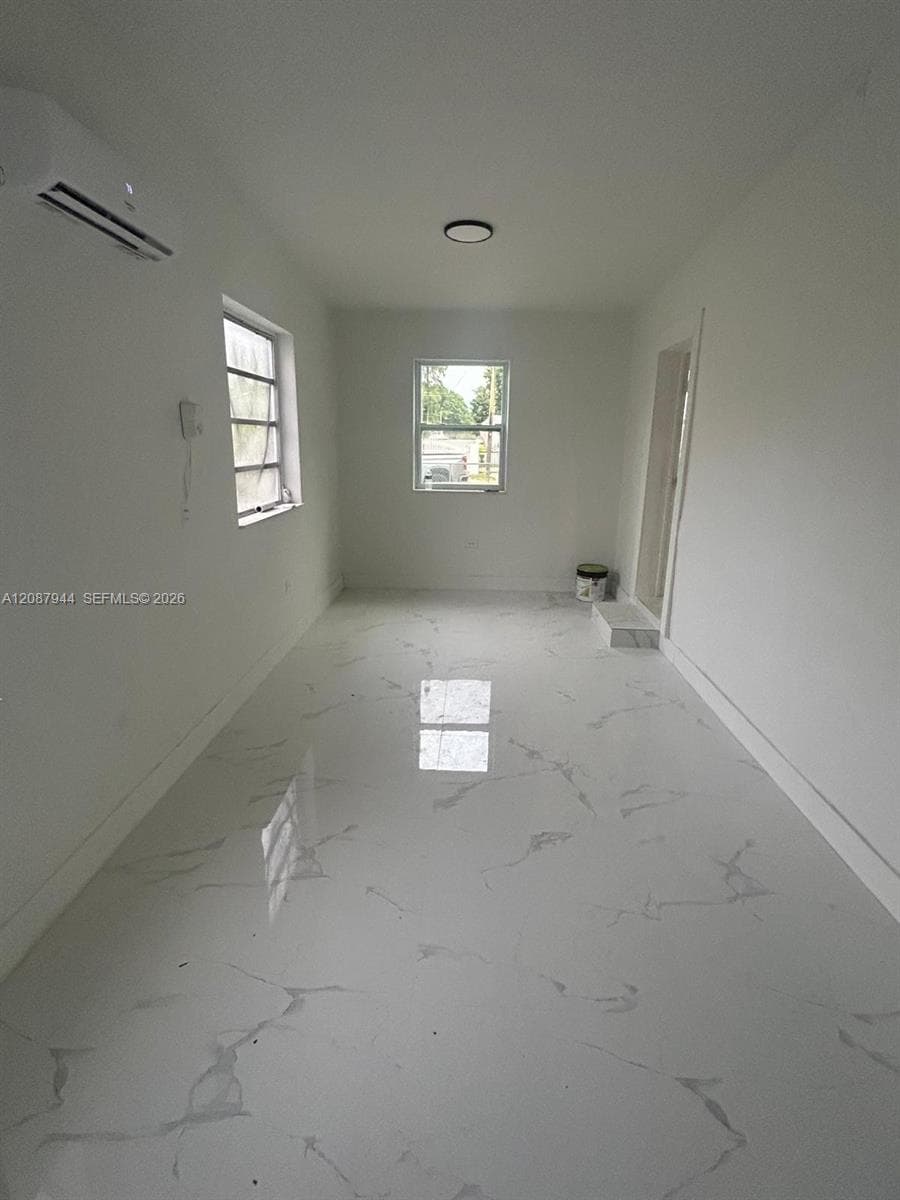3070 NW 97th St, Miami FL 33147