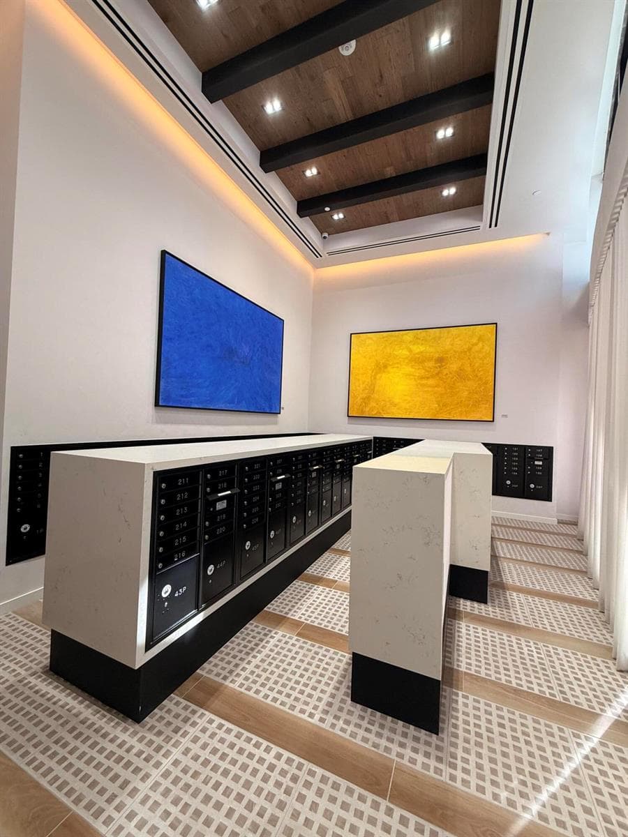225 N MIAMI Avenue # 2207, Miami FL 33128