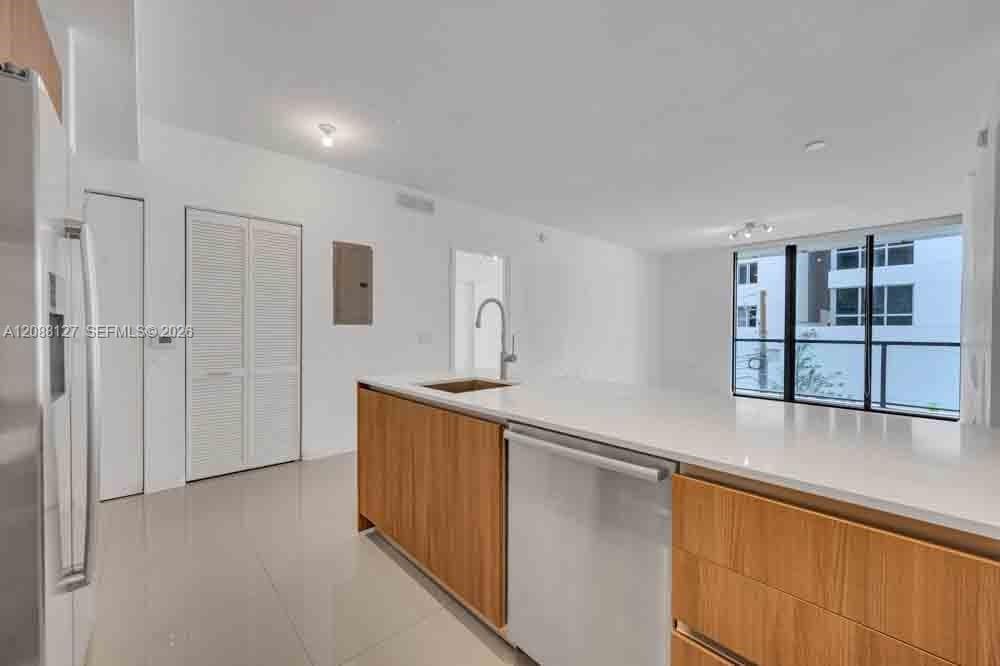 201 SW 17th Rd # 302, Miami FL 33129