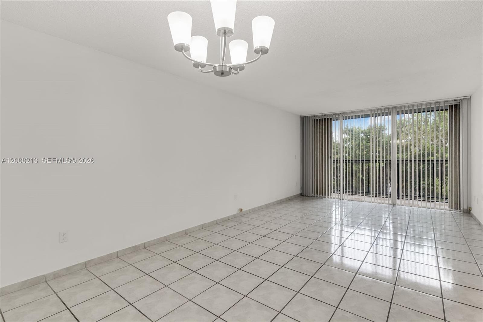 210 Fontainebleau Blvd # 410, Miami FL 33172