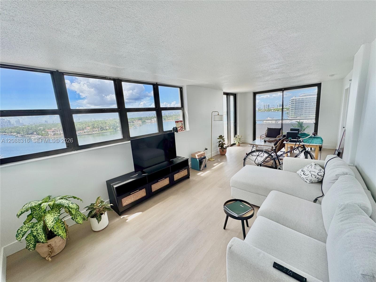 6830 Indian Creek Dr # 7E, Miami Beach FL 33141