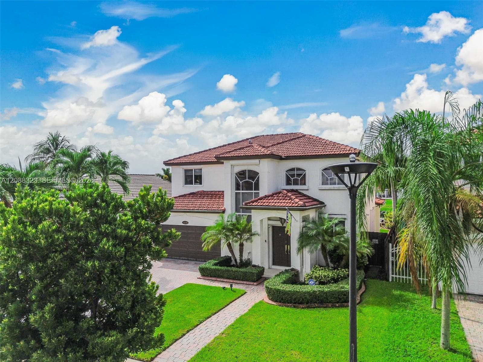 16290 SW 68th Ter, Miami FL 33193