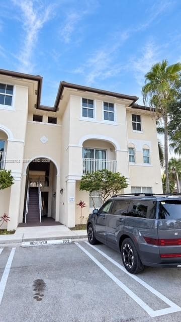11401 NW 89th St # 111, Doral FL 33178