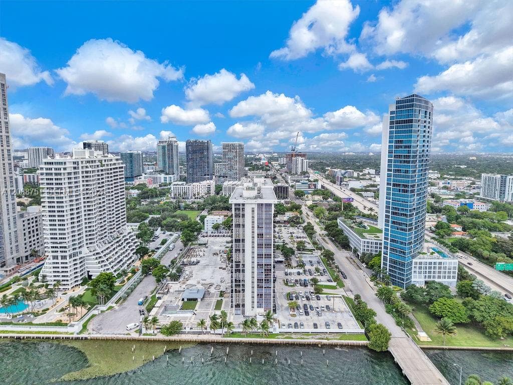 600 NE 36th St # 508, Miami FL 33137