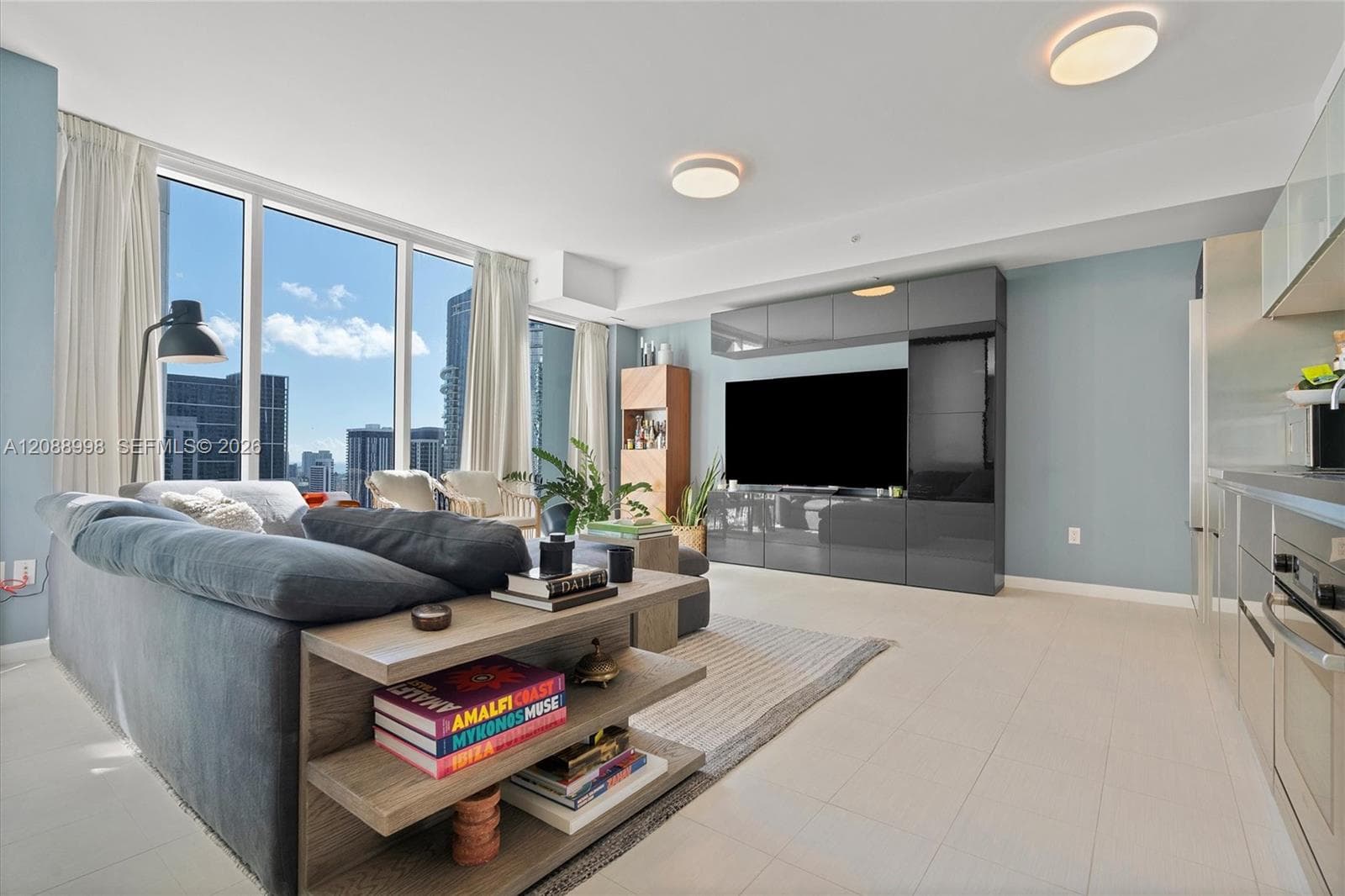 1040 Biscayne Blvd # 3908, Miami FL 33132