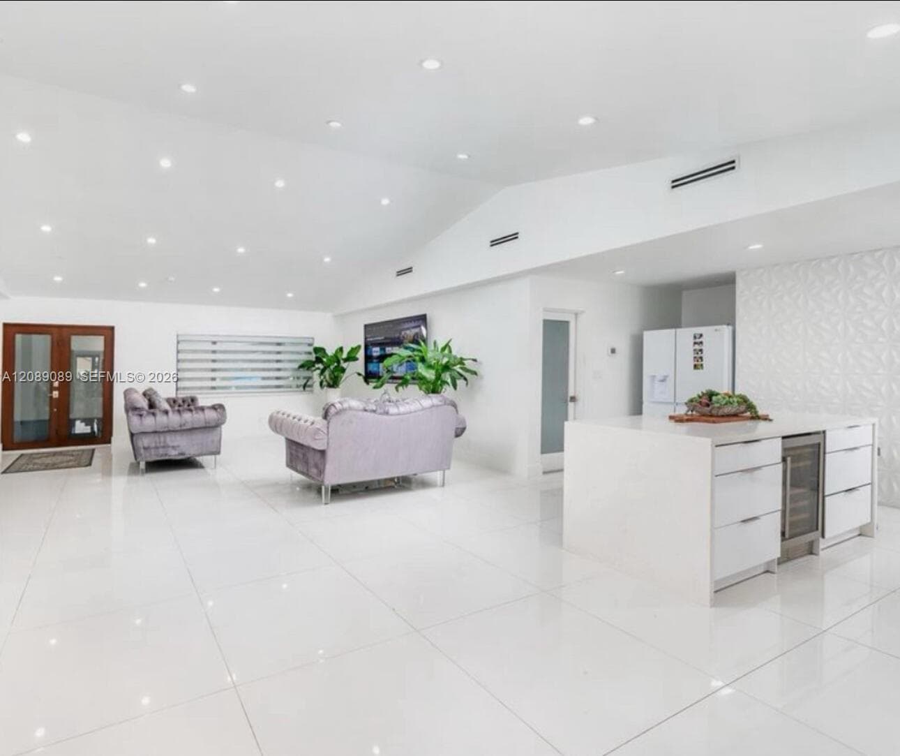 2410 SW 99th Ave, Miami FL 33165