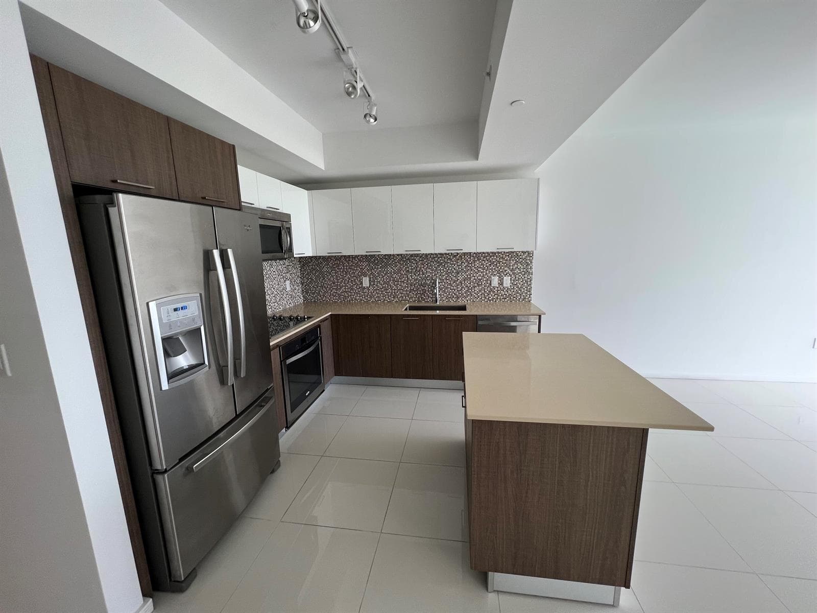 5300 PASEO Boulevard # 708, Doral FL 33166