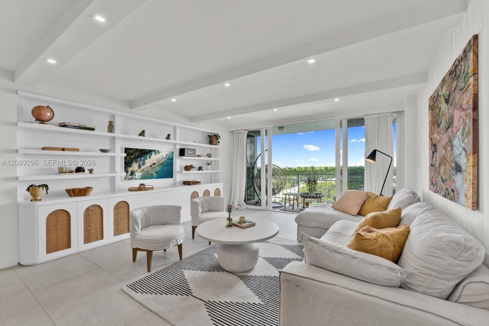 600 Grapetree Dr, Key Biscayne FL 33149