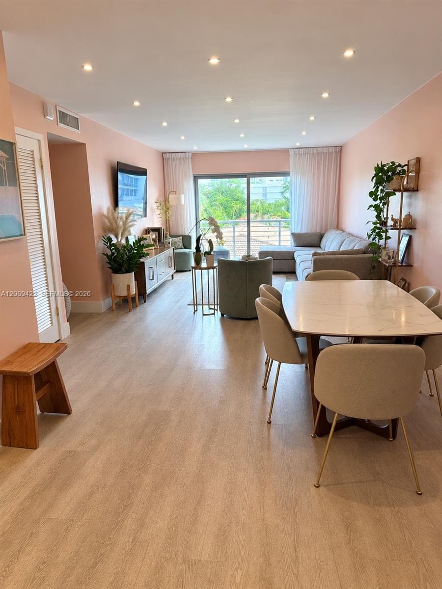 1450 Lincoln Rd # 406, Miami Beach FL 33139