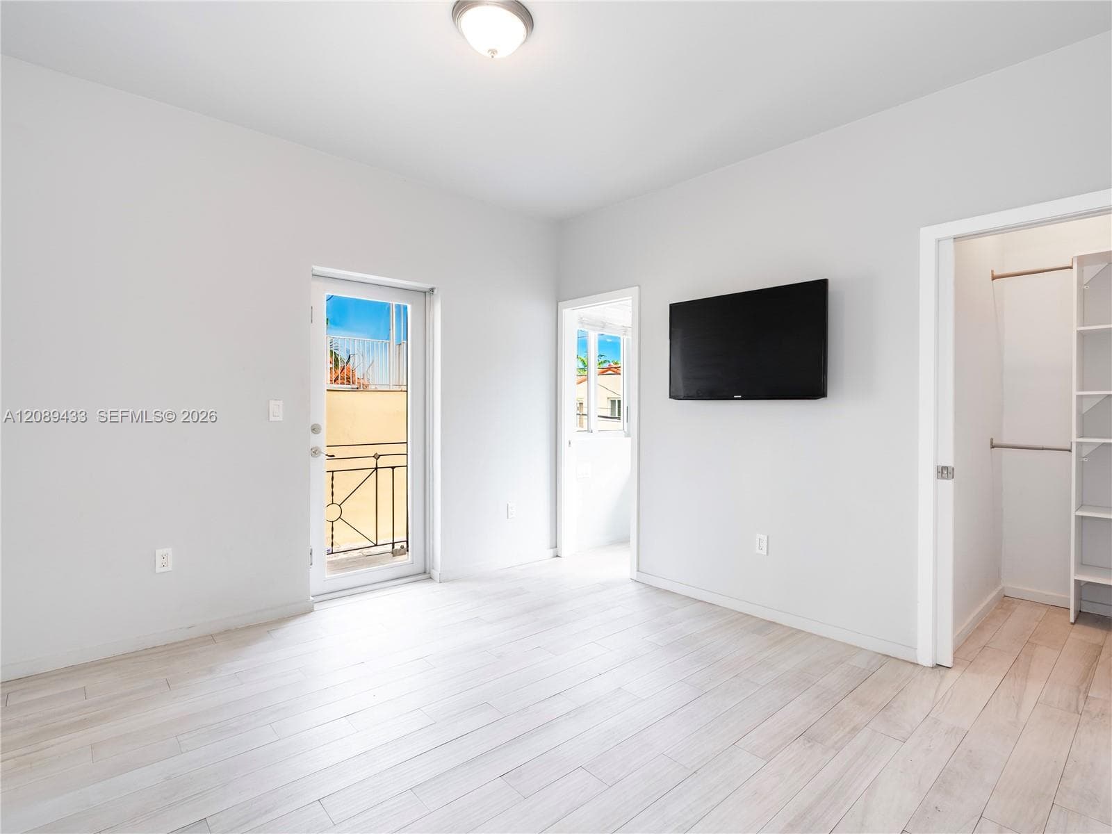 820 15th St # 205, Miami Beach FL 33139