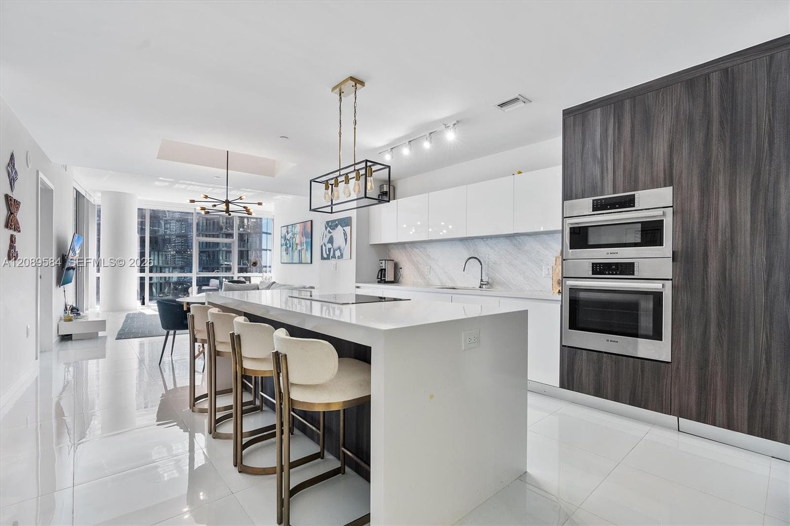 851 NE 1st Ave # 1712, Miami FL 33132