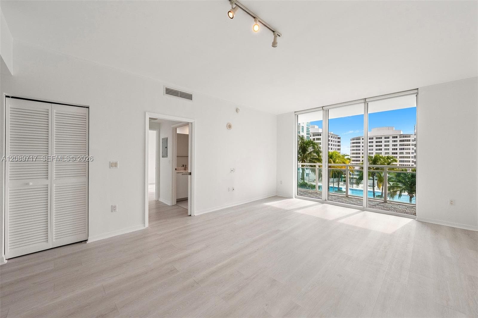 951 Brickell Ave # 1202, Miami FL 33131