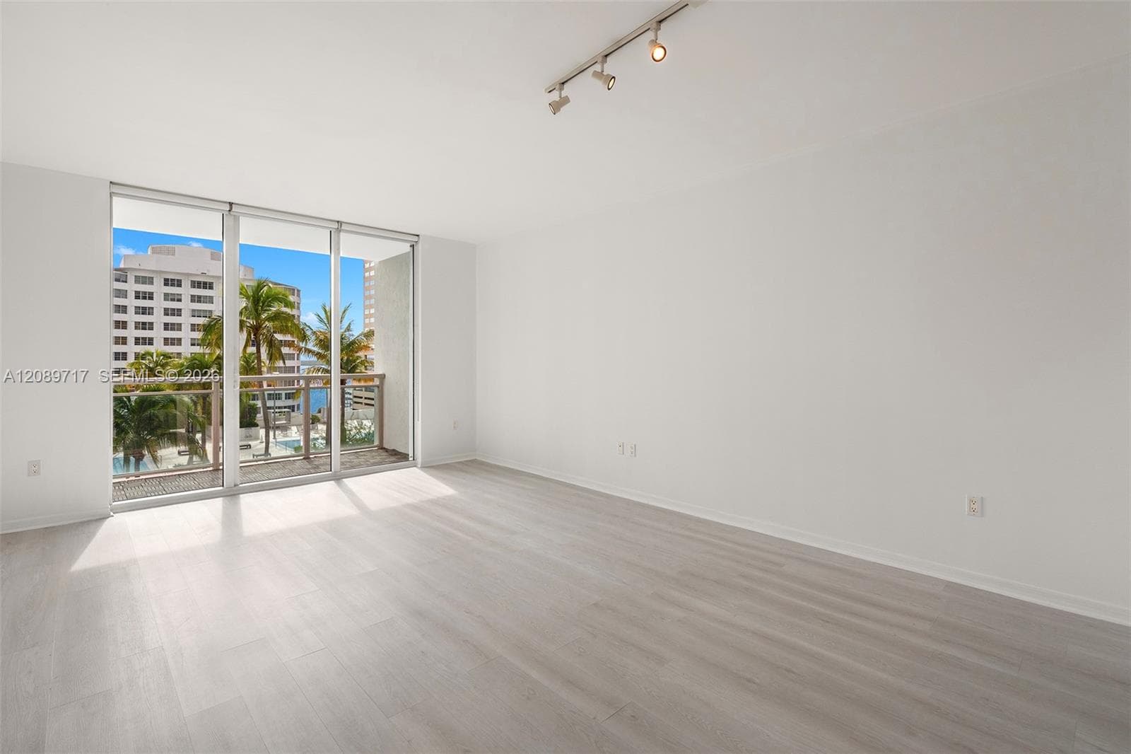 951 Brickell Ave # 1202, Miami FL 33131