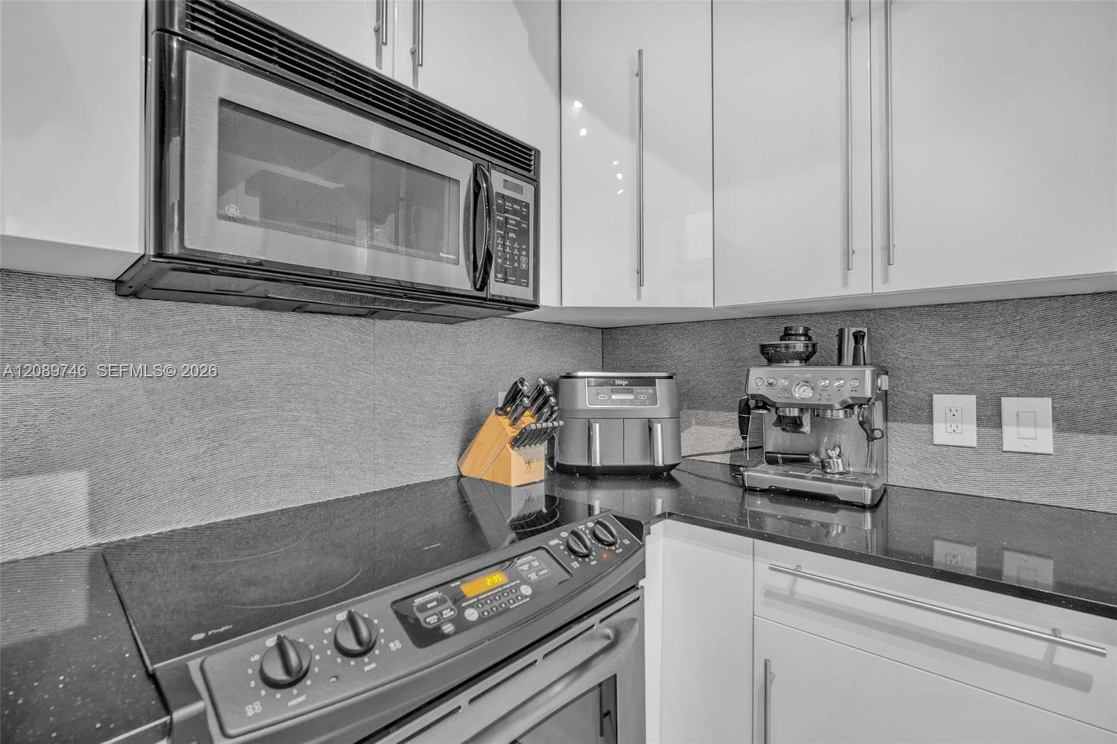 690 SW 1st Ct # 2319, Miami FL 33130