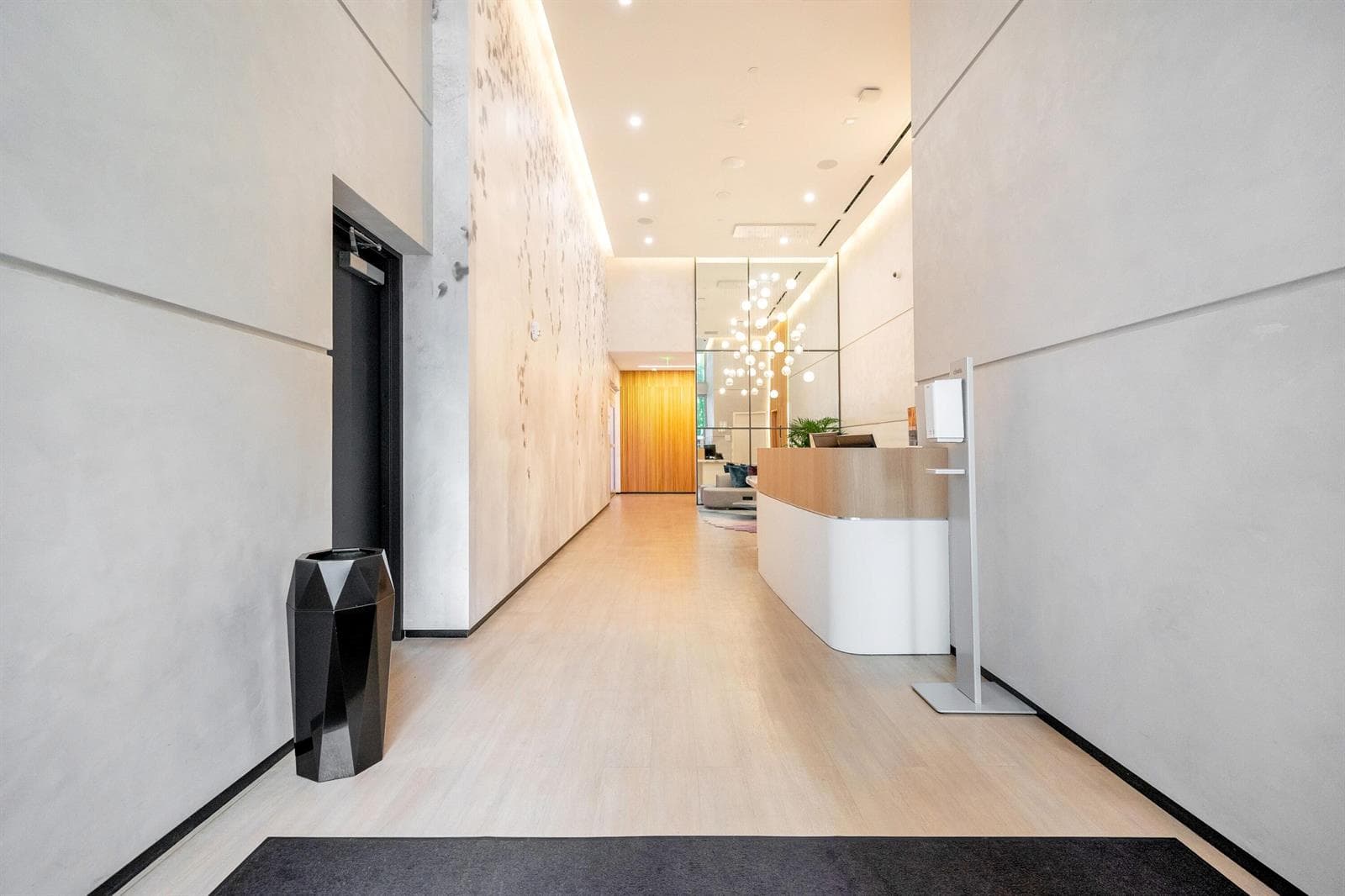 227 NE 2ND Street # 2801, Miami FL 33132