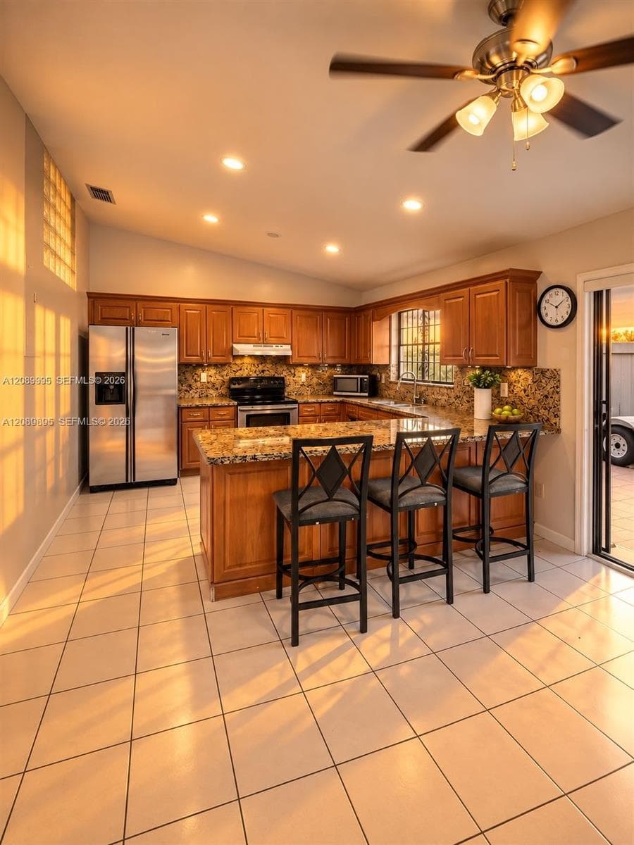 2219 SW 137th Pl, Miami FL 33175