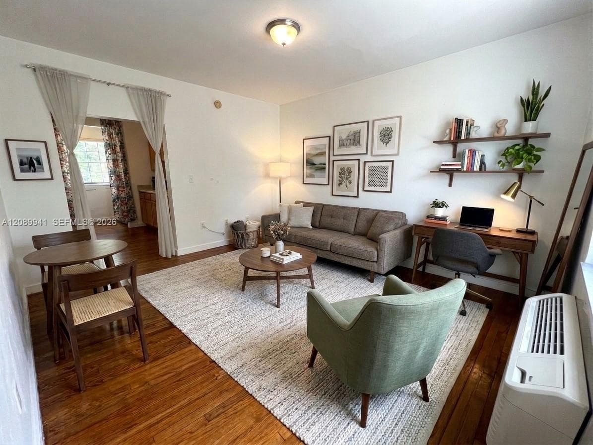 741 15th St # 12, Miami Beach FL 33139