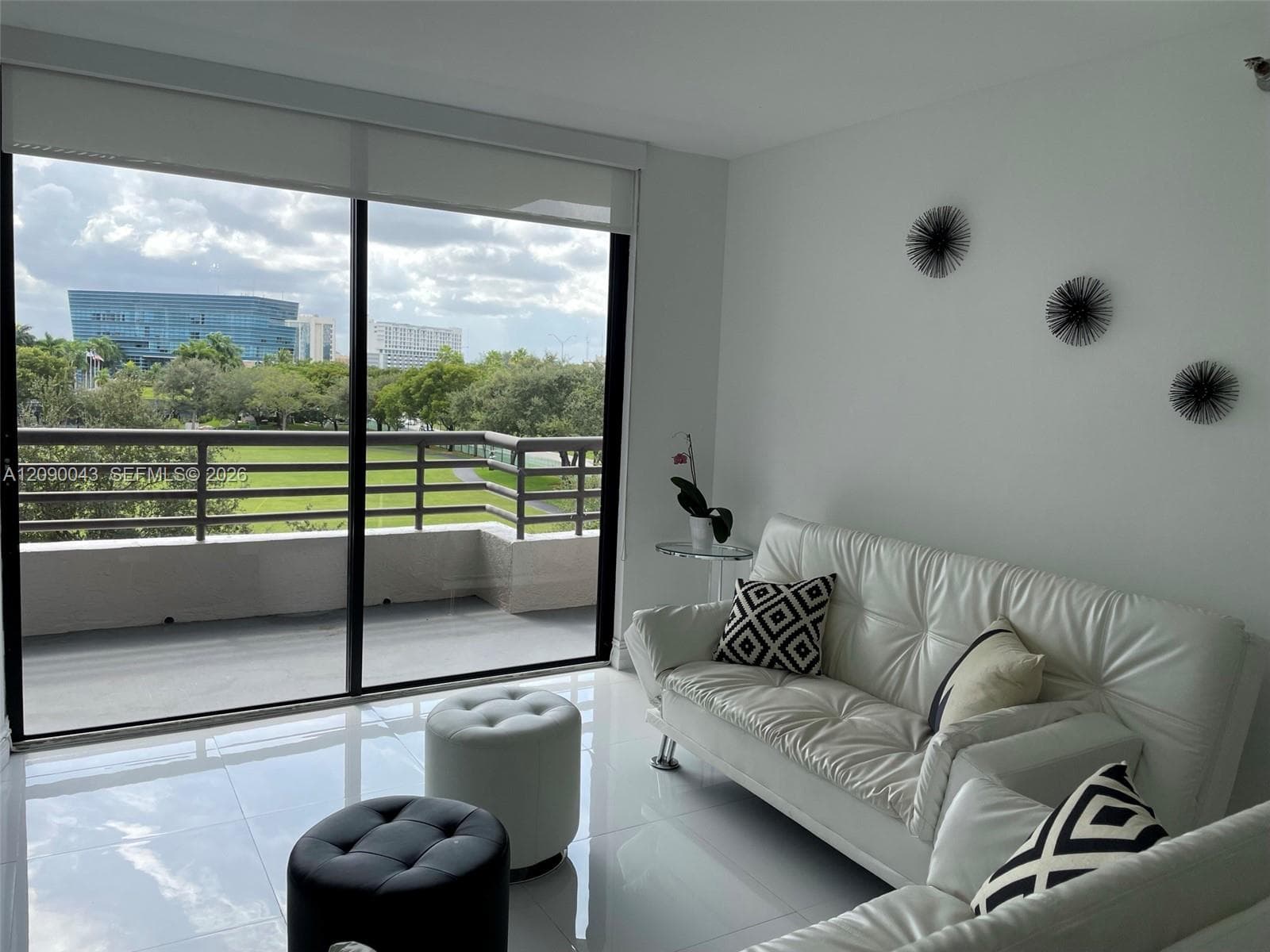 3300 NE 191 St # 504, Aventura FL 33180