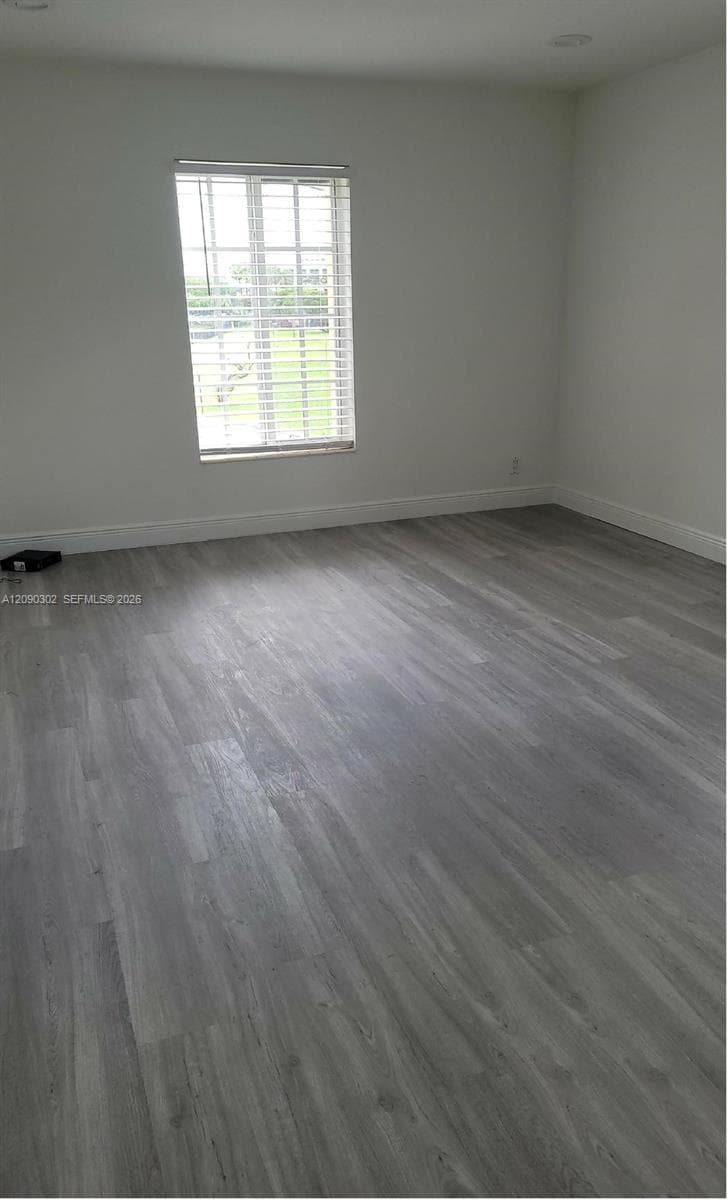 5221 Geneva Way # 304, Doral FL 33166
