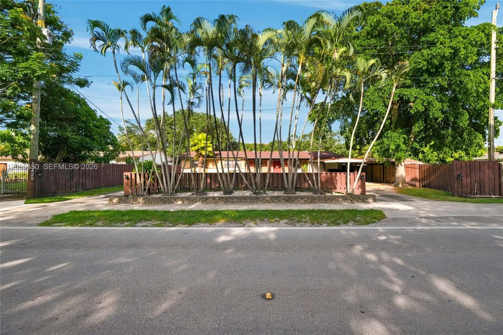 15425 N Miami Ave, Miami FL 33169