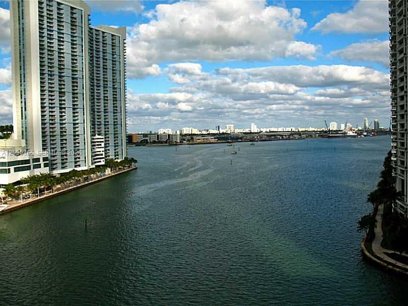 465 Brickell Ave # 3002, Miami FL 33131