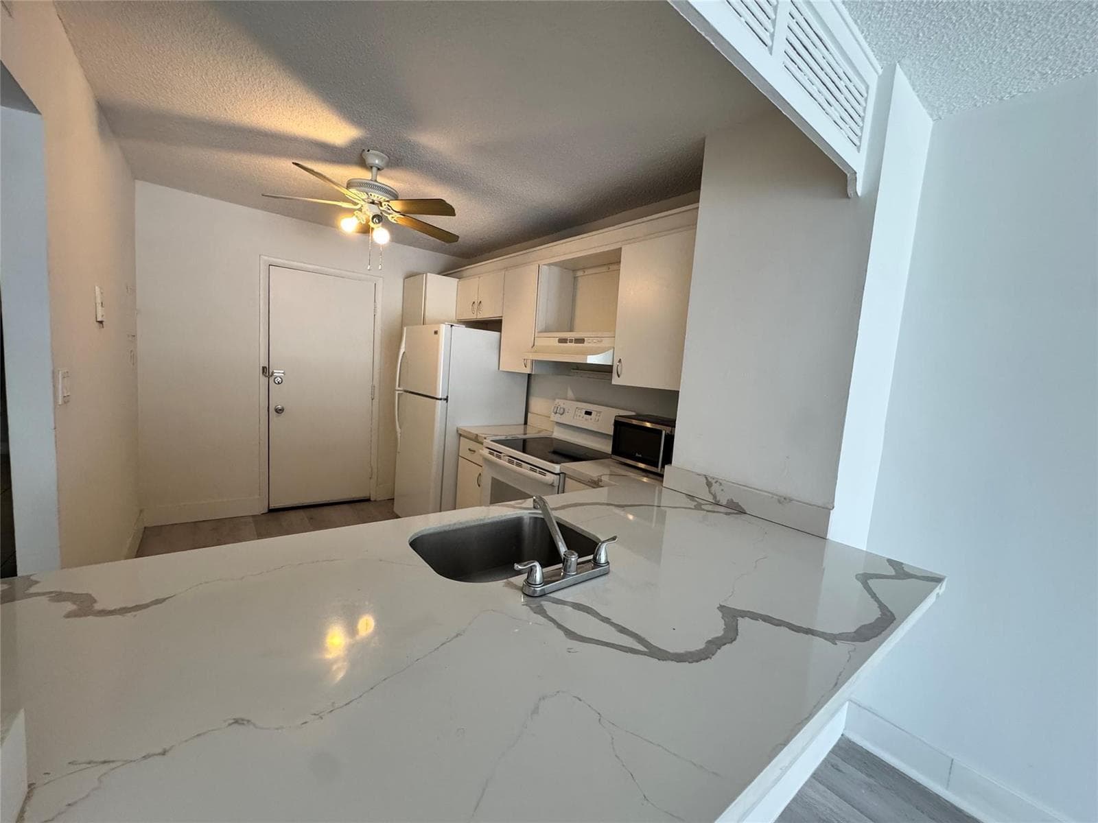 6855 ABBOTT Avenue # 201, Miami Beach FL 33141