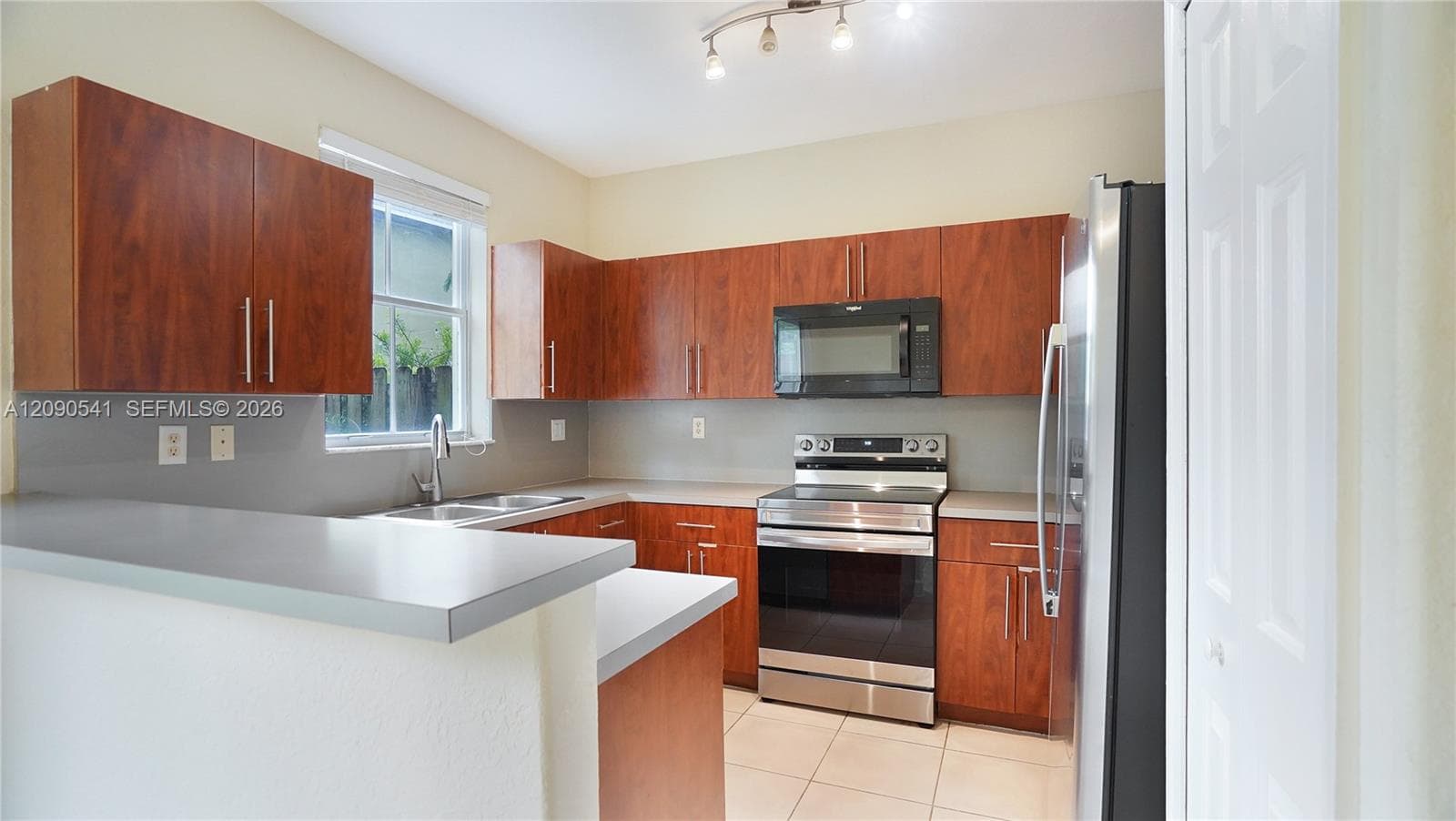 1485 SE 25th Ter, Homestead FL 33035