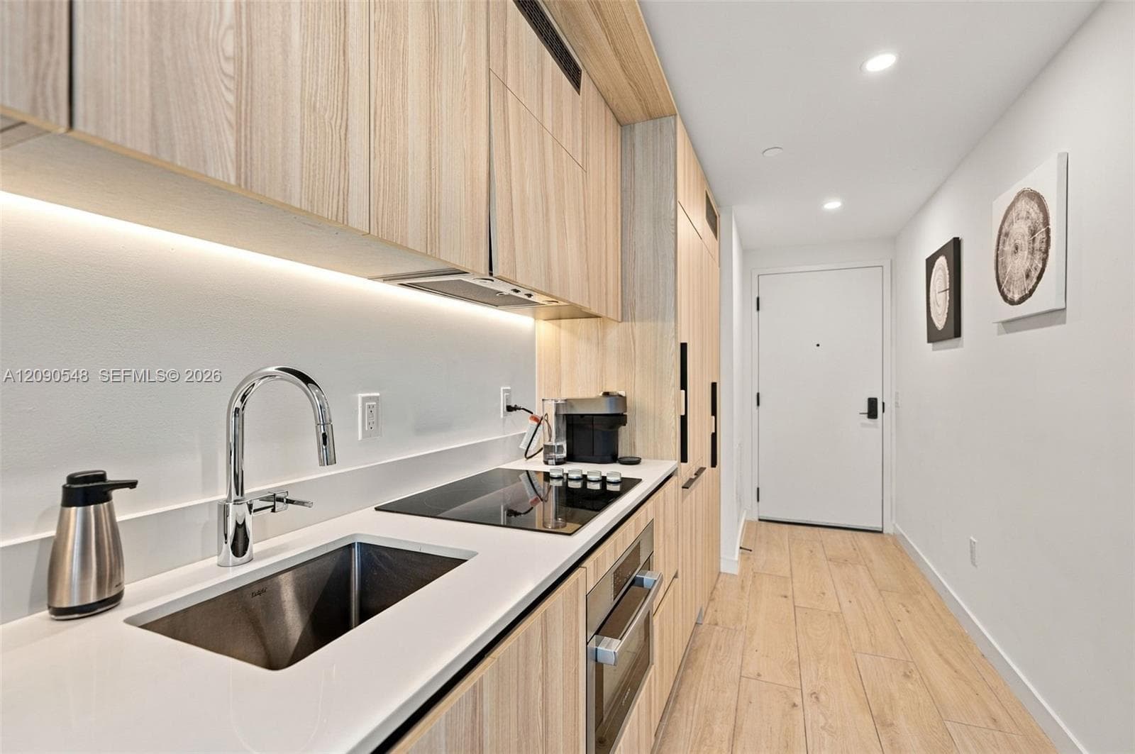 225 N Miami Ave # 3105, Miami FL 33128