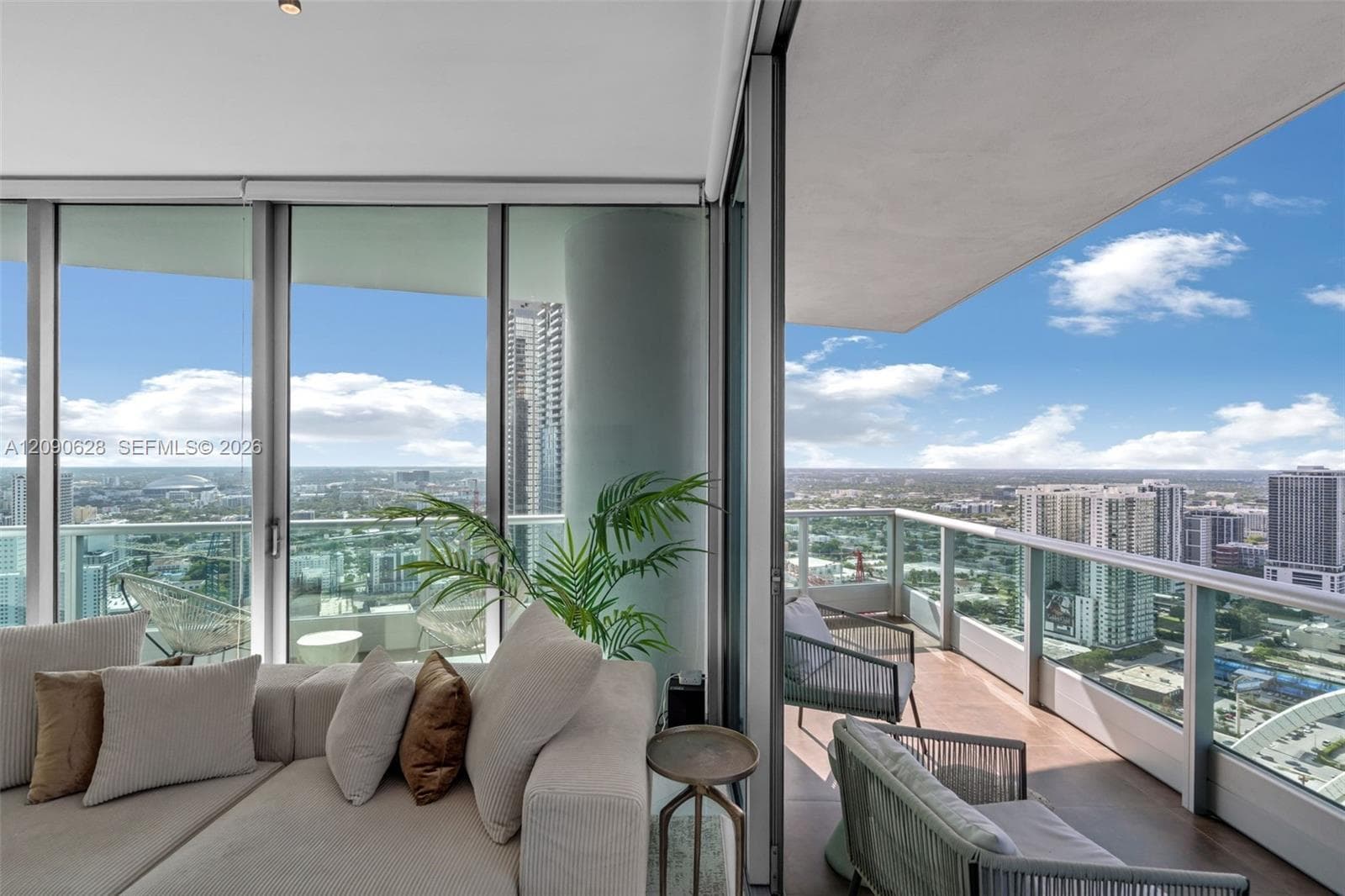 900 Biscayne Blvd # 4412, Miami FL 33132