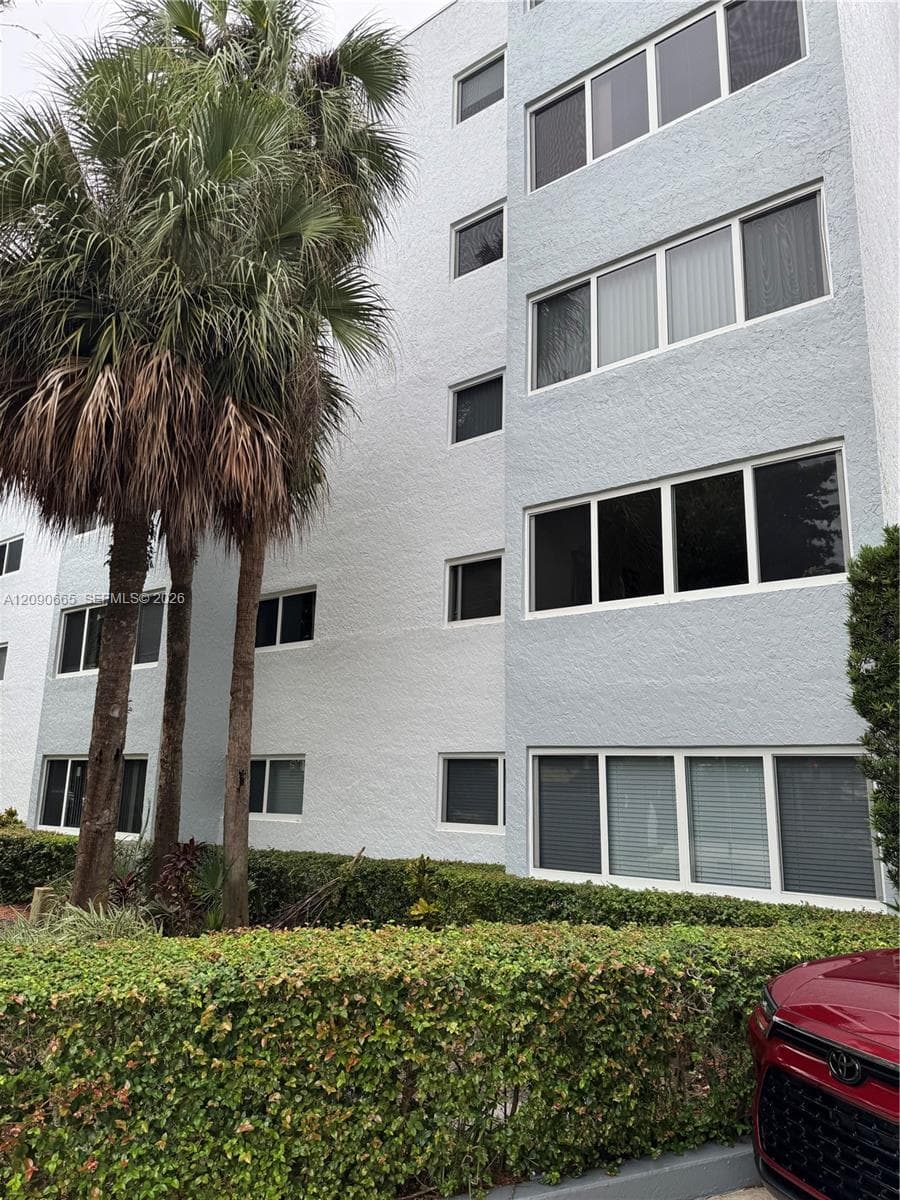 2690 SW 22nd Ave # 504, Miami FL 33133