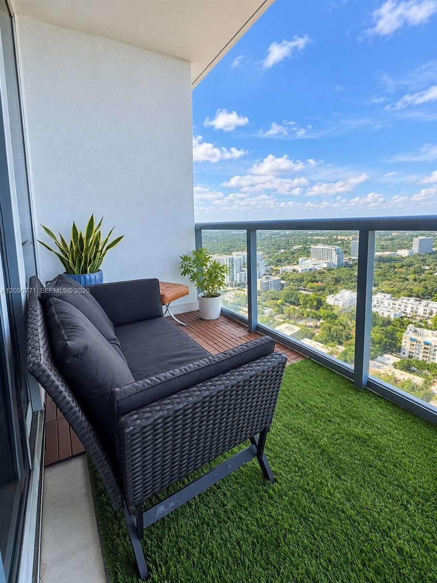 601 NE 36th St # 3105, Miami FL 33137
